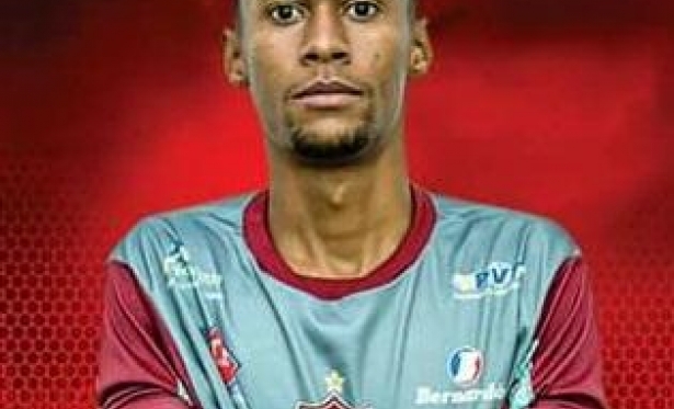 América - MG confirma acerto com Ademir