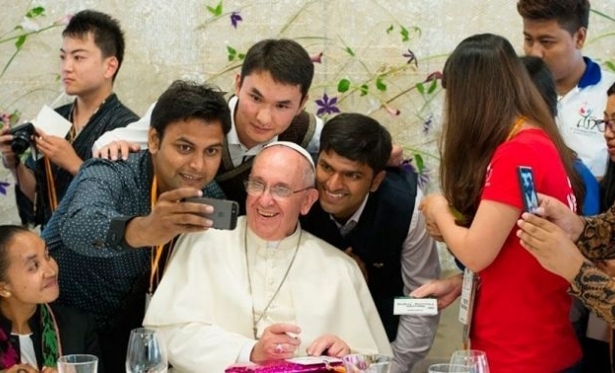 Papa Francisco aos jovens: No enterrem seus talentos sob a terra do egosmo