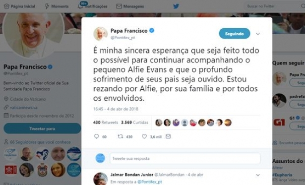 Em rede social, Papa pede preces a menino com doena degenerativa