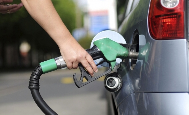 Preos dos combustveis diminuem, mas gasolina e lcool esto mais caros que antes da greve