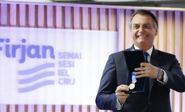 Bolsonaro: sem reforma, faltar dinheiro para salrios em 2024