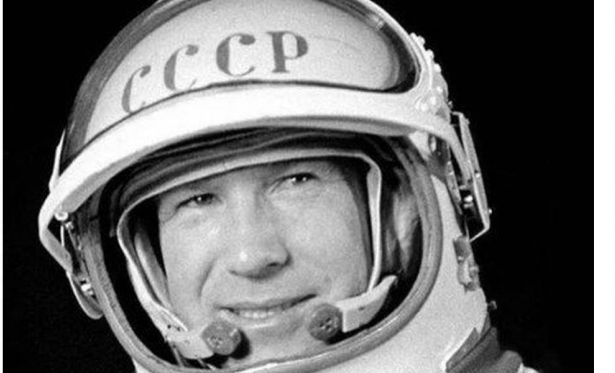 Morre astronauta russo que foi o primeiro homem a caminhar no espao