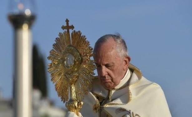 Papa celebra missa de Corpus Christi na Baslica de So Pedro no domingo, dia 14