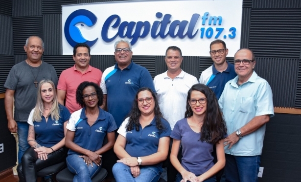 Rádio Capital FM muda e aumenta programação de esportes e humor