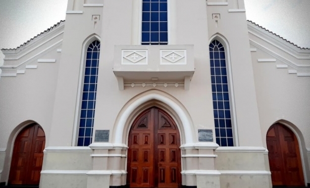 Igreja Matriz tem portas frontais restauradas