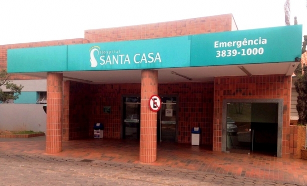 Superintendente da Santa Casa se posiciona sobre denncias