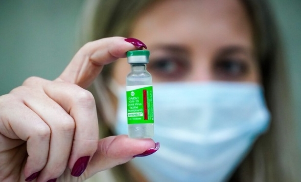 Brasil receber insumos para fazer 32 mi de doses da vacina de Oxford