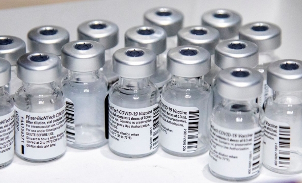 Pfizer entrega 2,4 milhes de vacinas contra a covid-19 nesta semana