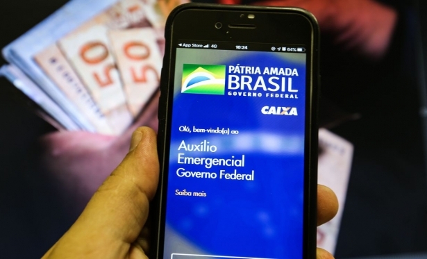 Caixa paga auxlio emergencial a nascidos em novembro