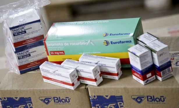Estados recebero 864 mil unidades de medicamentos de intubao