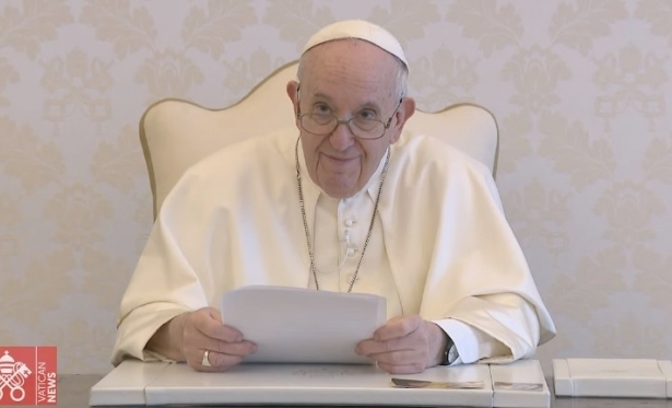 Em mensagem, Papa pede reforma econmica urgente