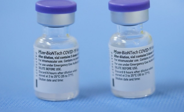 Covid-19: Recomendada suspenso da vacinao de adolescentes